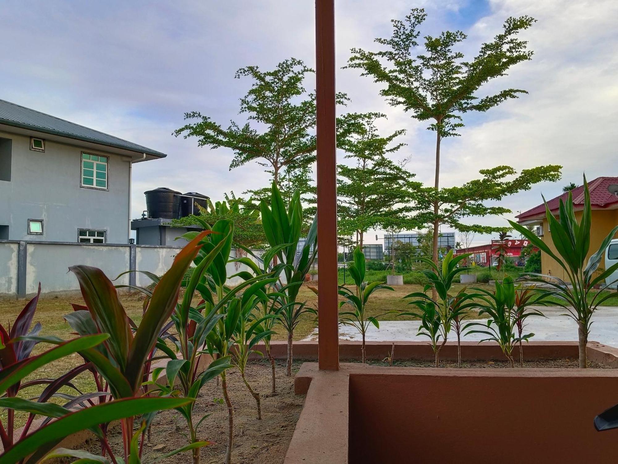 Alfa Roomstay Pantai Cenang  Kültér fotó